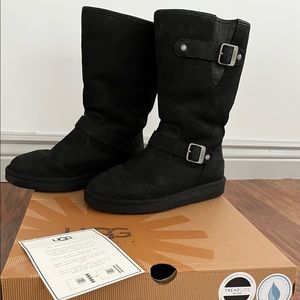 Womens UGG Sutter in black size 8